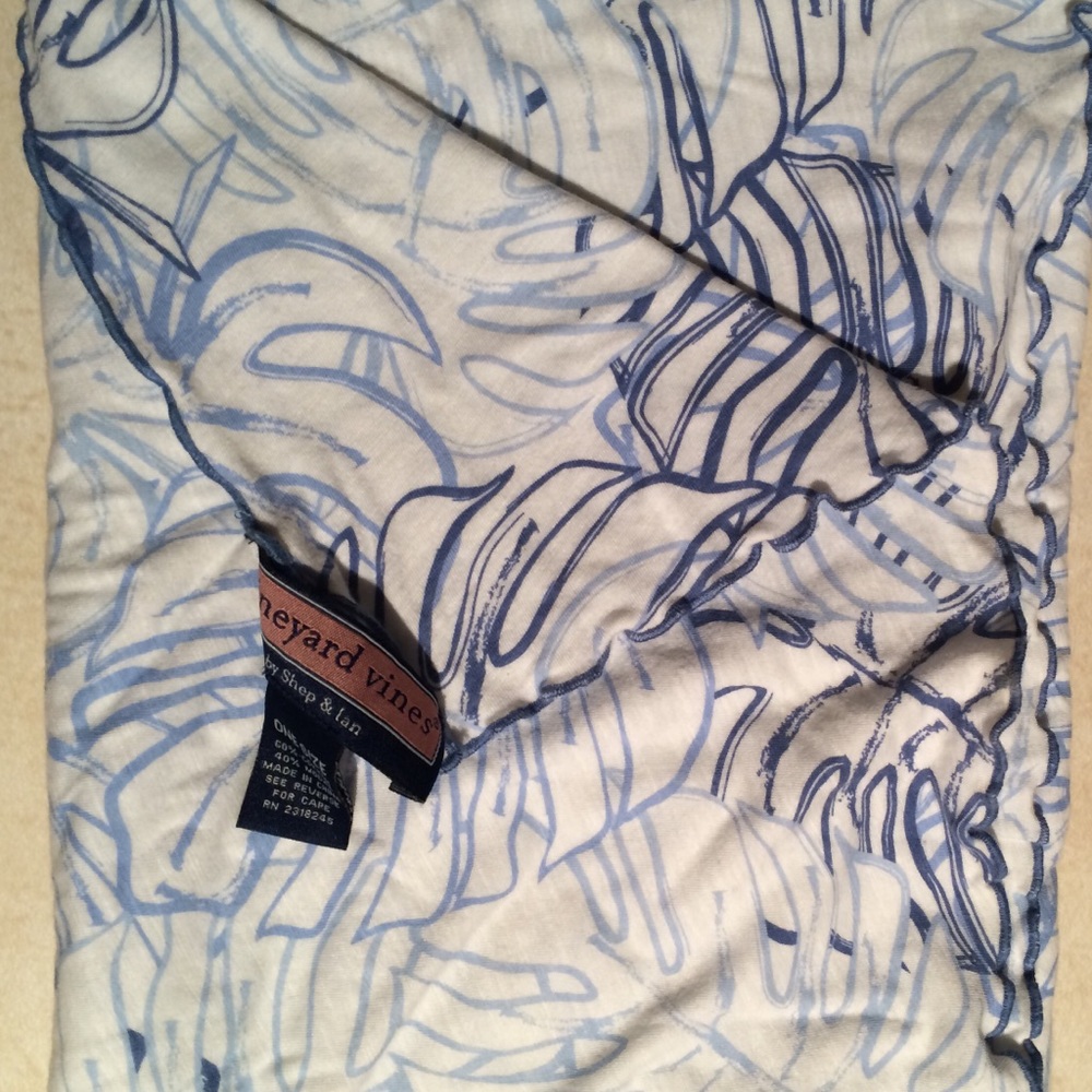 Vineyard Vines scarf